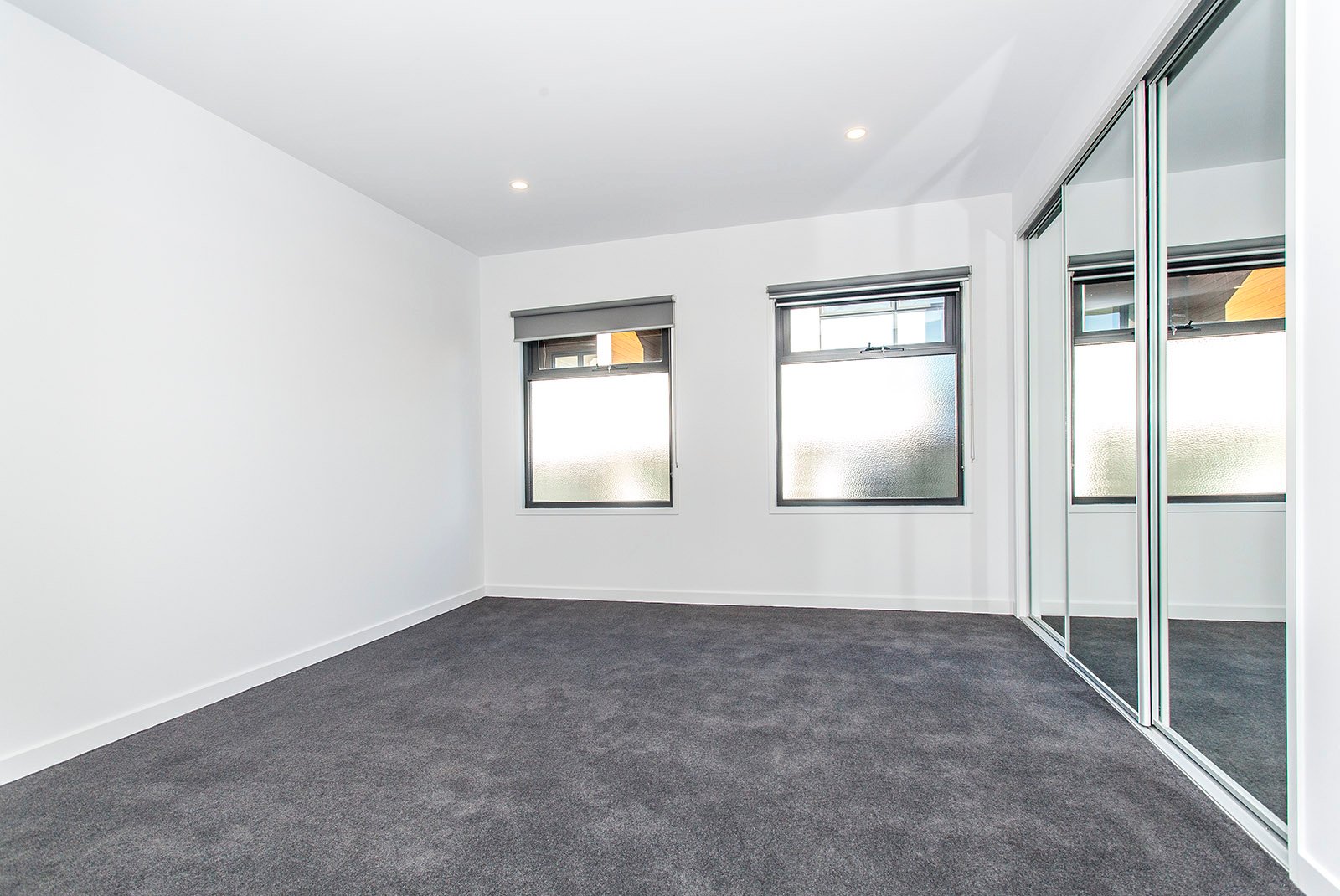 Property Gallery Thumbnail 4
