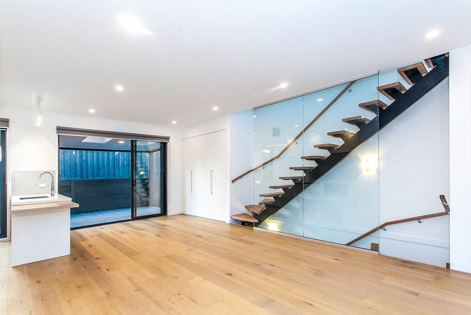 Property Gallery Thumbnail 3