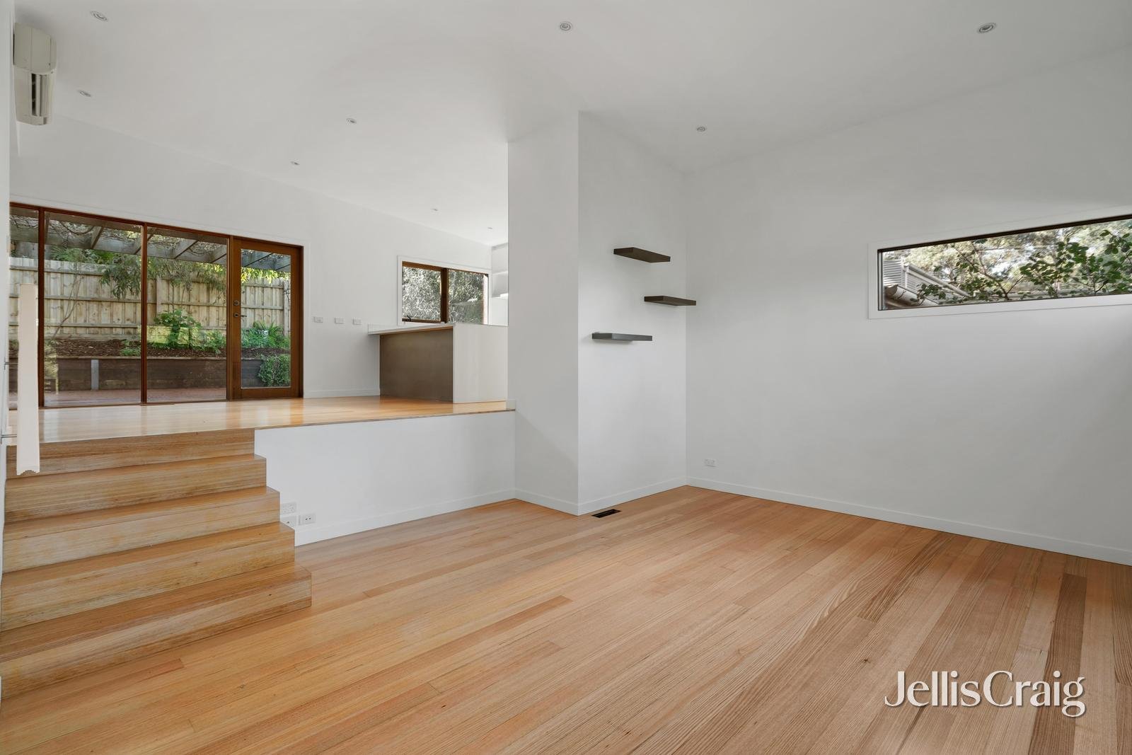 3/35 Silver Street, Eltham image 2