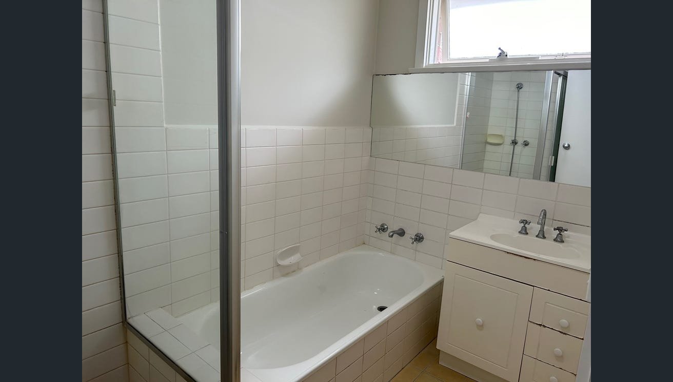 3/351 Elgar Road, Surrey&nbsp;Hills image 6