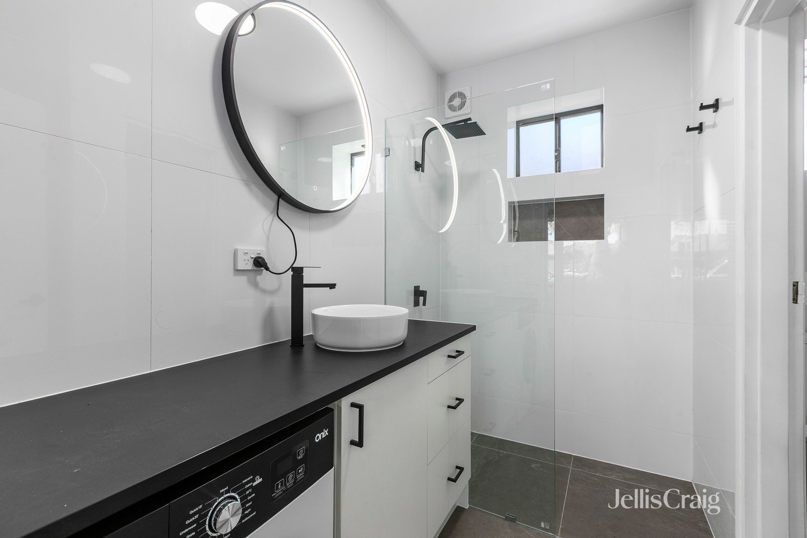3/355 Blackshaws Road, Altona North image 6