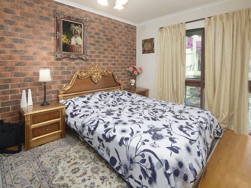 Property Gallery Thumbnail 6