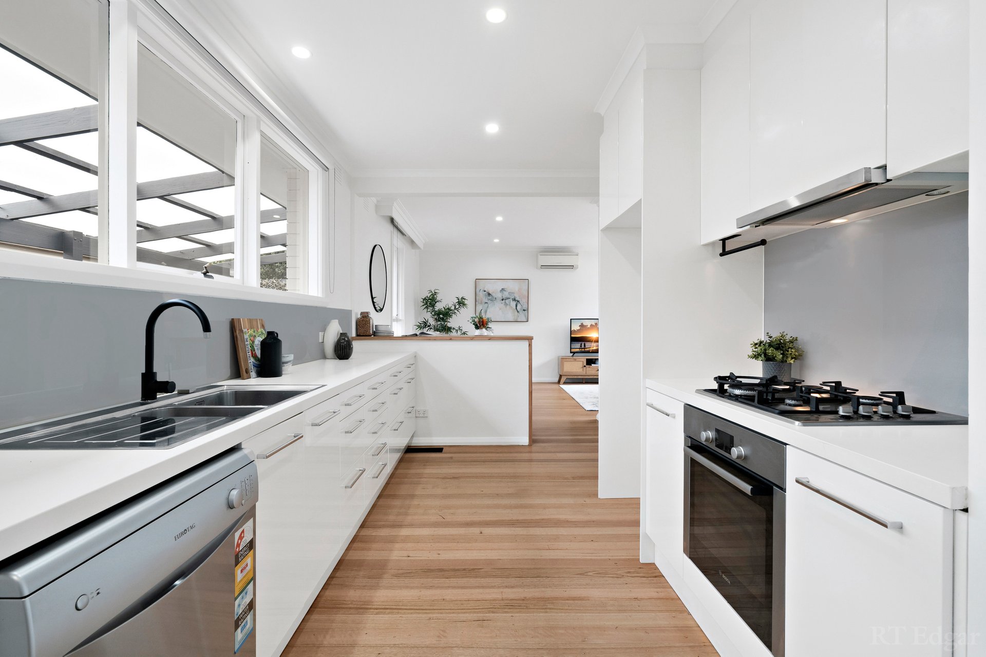 Property Gallery Thumbnail 2
