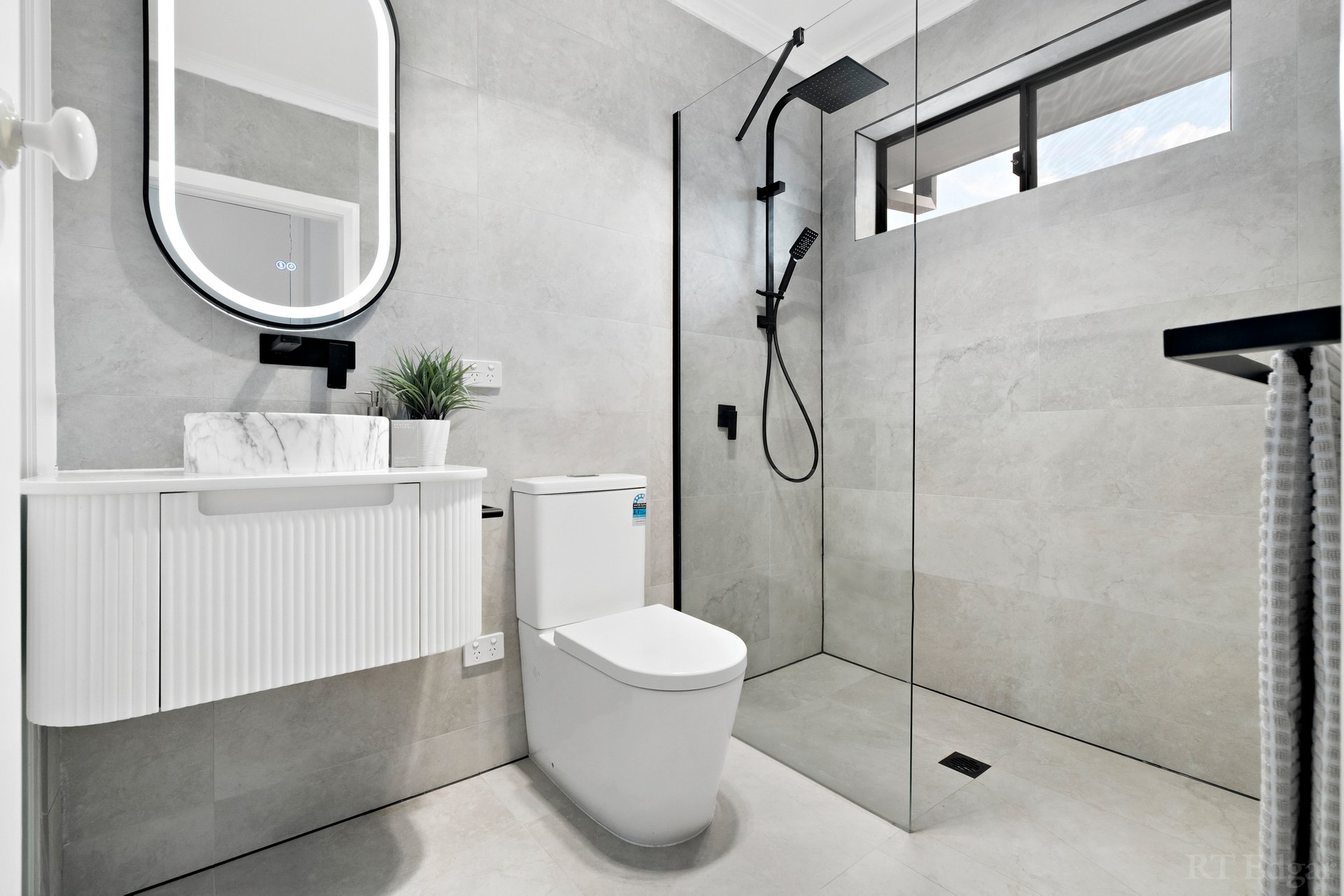 Property Gallery Thumbnail 4