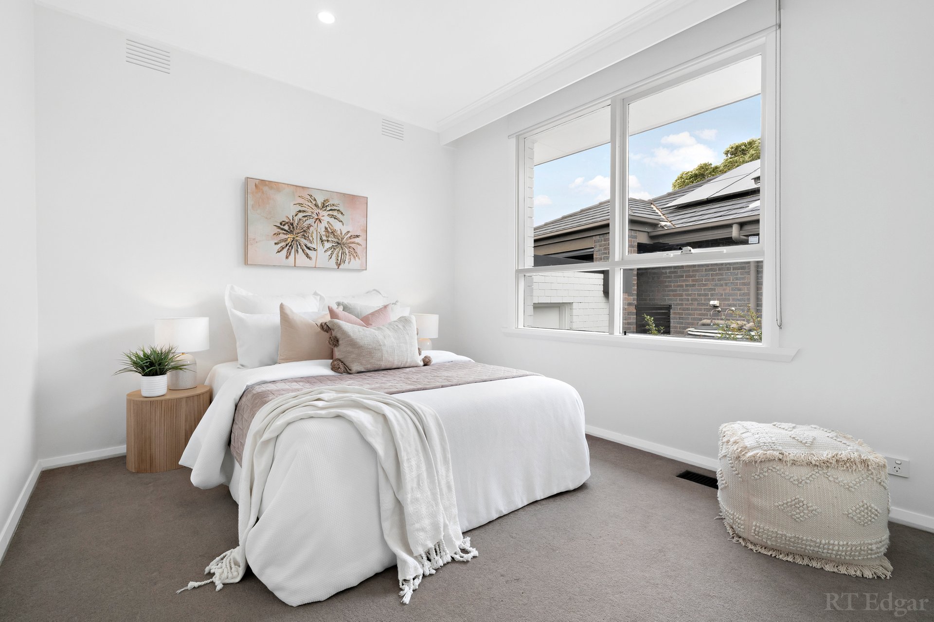 Property Gallery Thumbnail 6