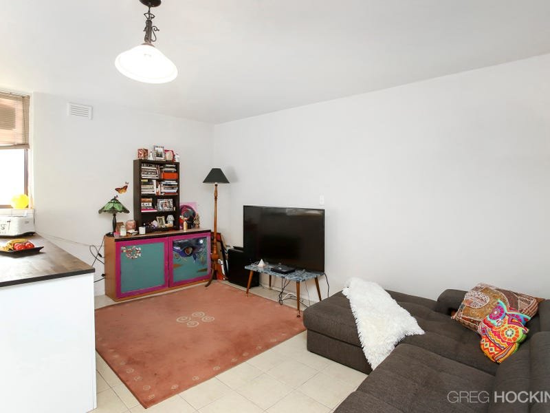 3/36 Hampton Parade, West Footscray image 2