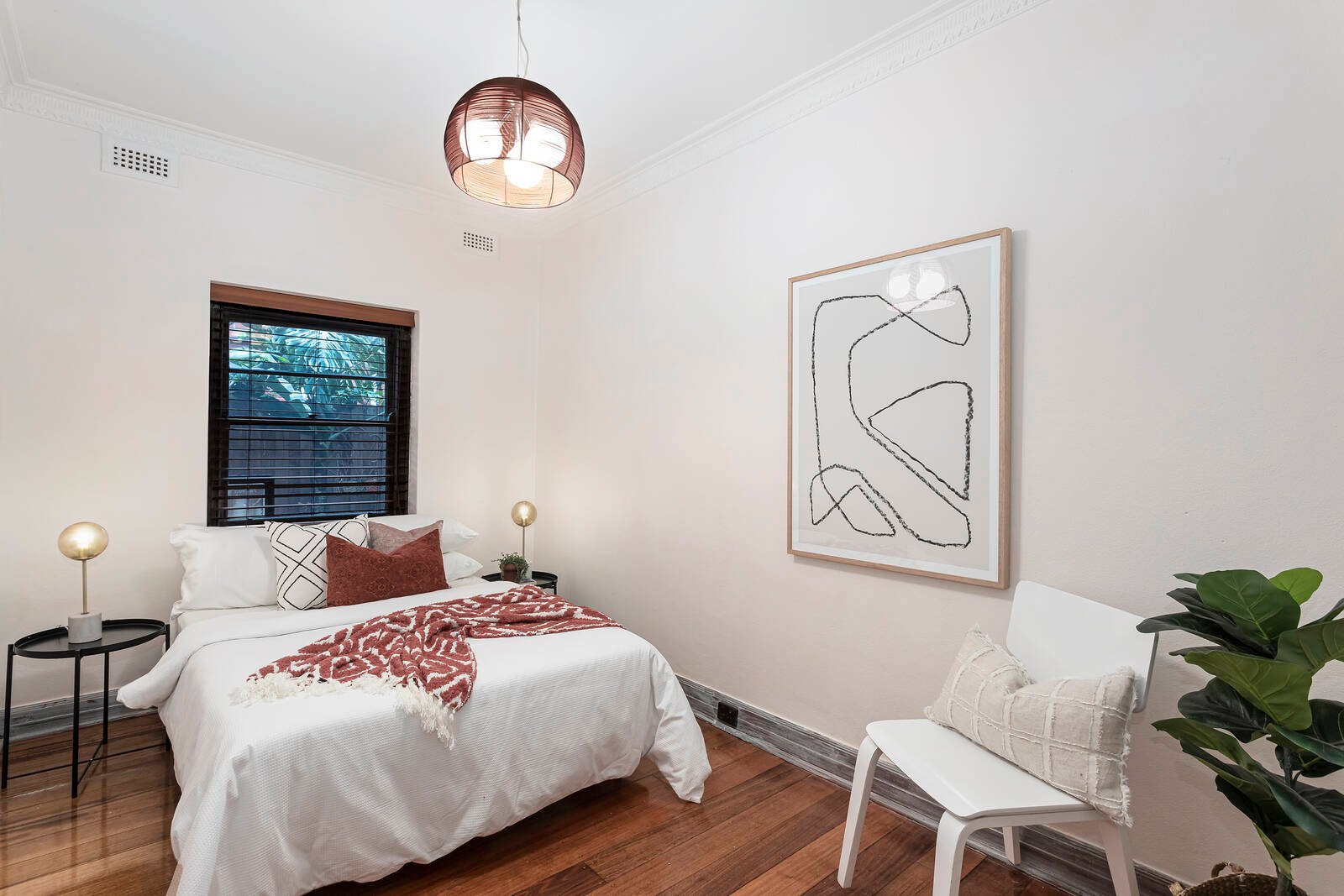 Property Gallery Thumbnail 6