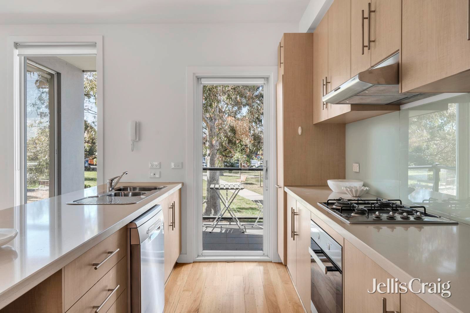 3/363B Lygon Street, Brunswick East image 4