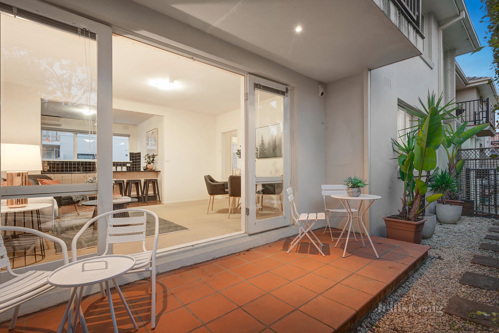 3/369 Neerim Road, Carnegie image 1