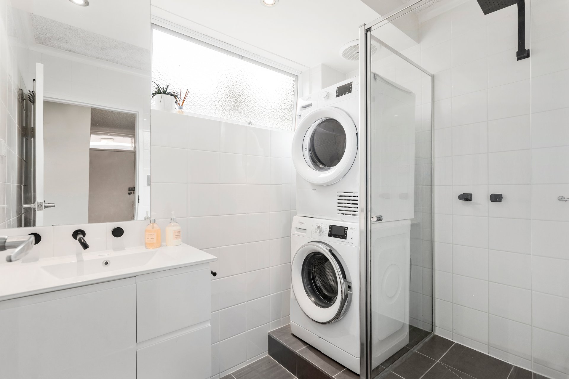 Property Gallery Thumbnail 6