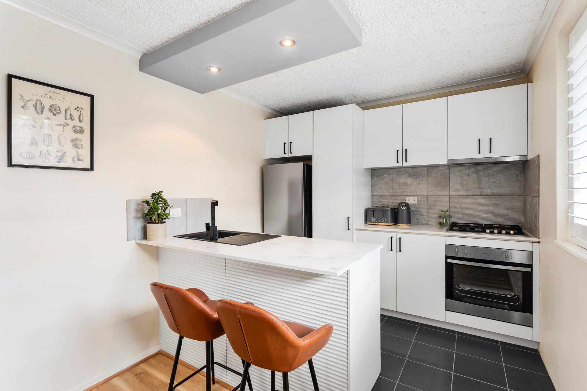 Property Gallery Thumbnail 3