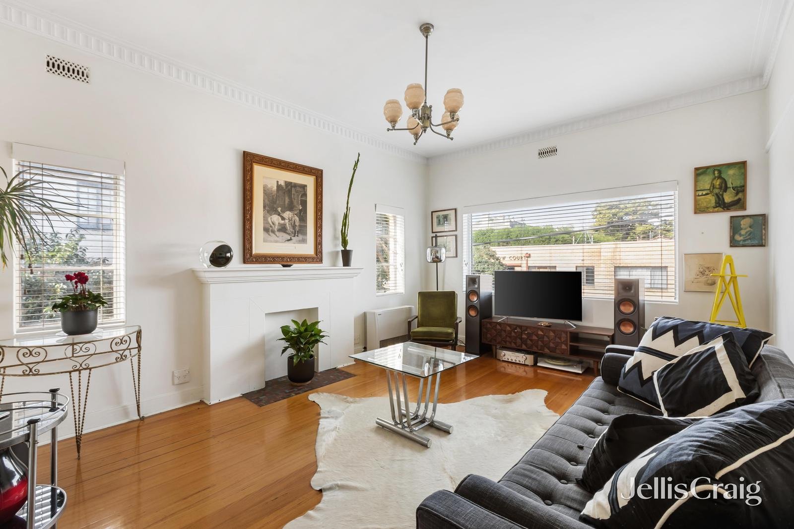 3/37 Eildon Road, St Kilda image 2