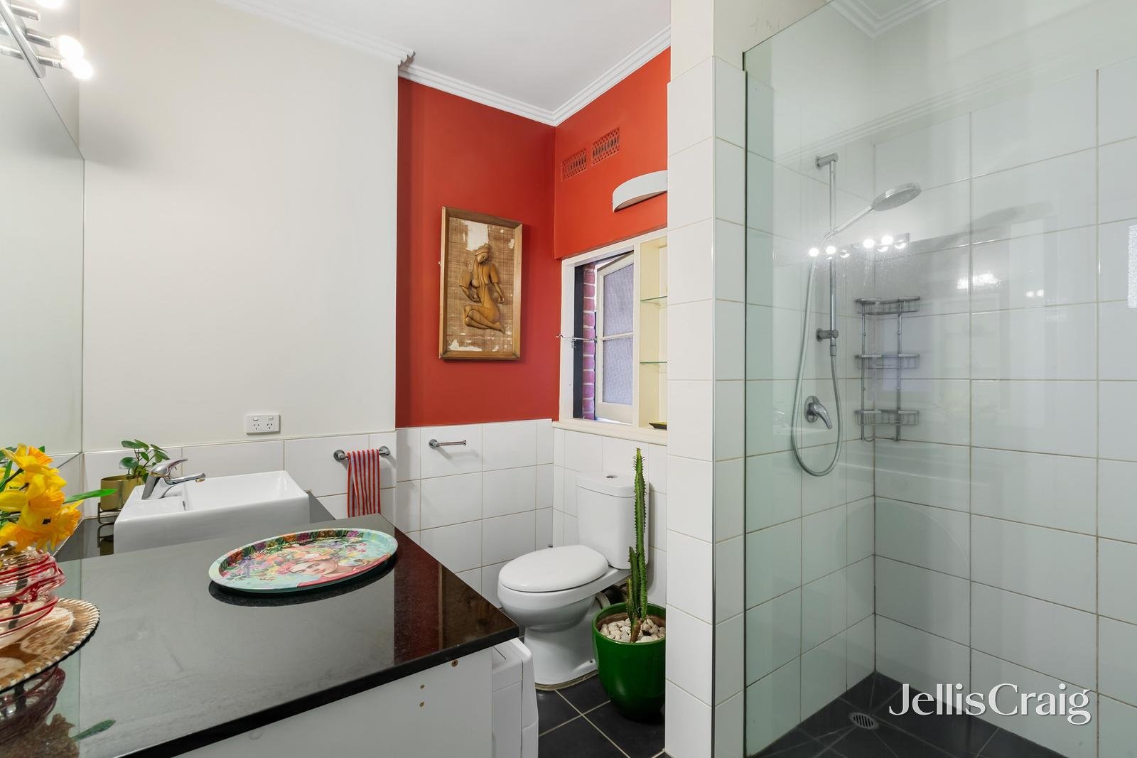 3/37 Eildon Road, St Kilda image 5