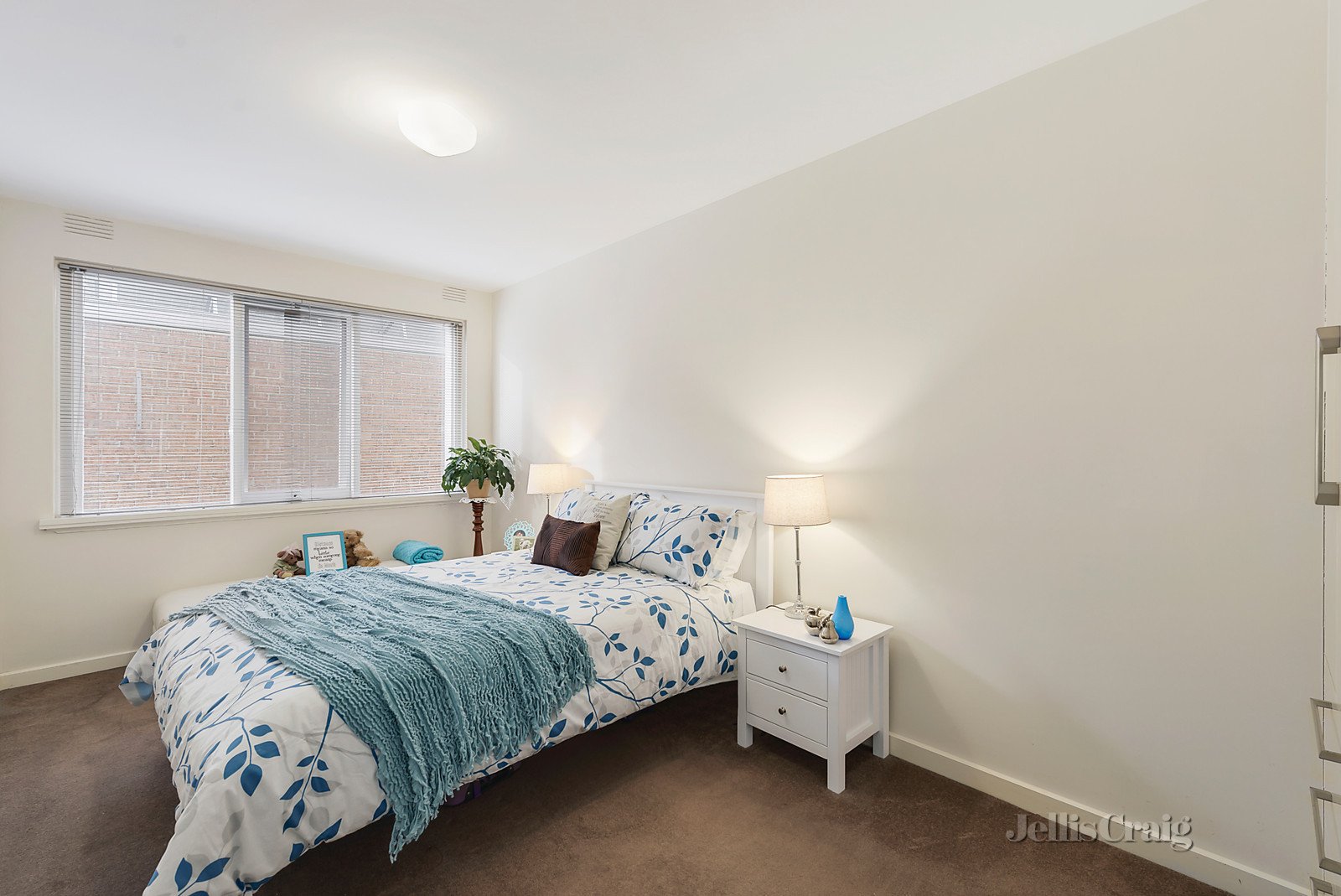 3/37 Gilbert Grove, Bentleigh image 3