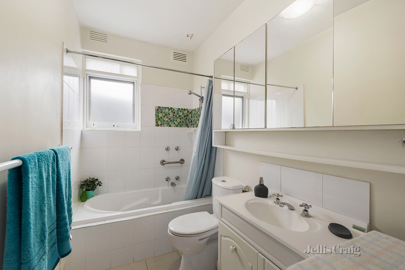 3/37 Gilbert Grove, Bentleigh image 4