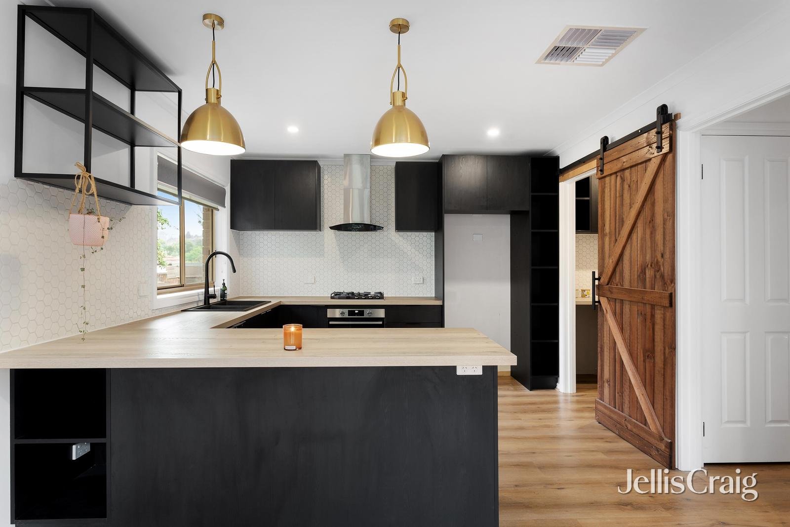 3/37 Gregg Street, Diamond Creek image 2