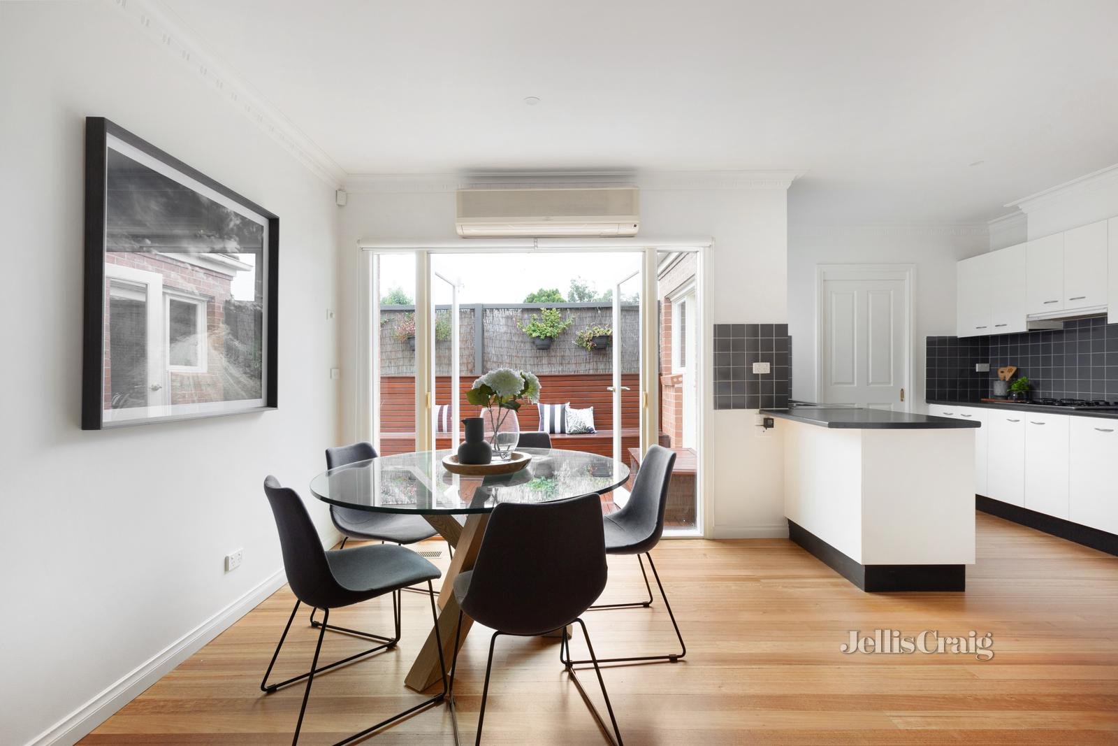 3/37 Marquis Road, Bentleigh image 3