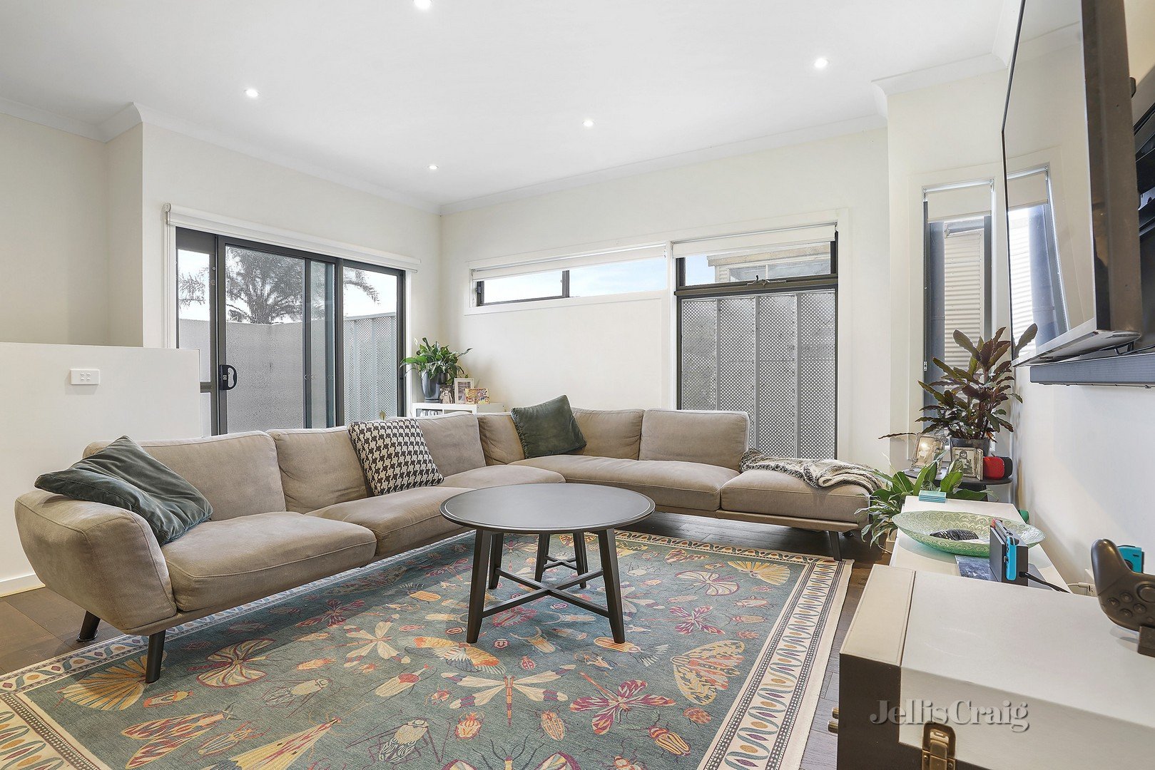 3/37 Rennison Street, Parkdale image 2