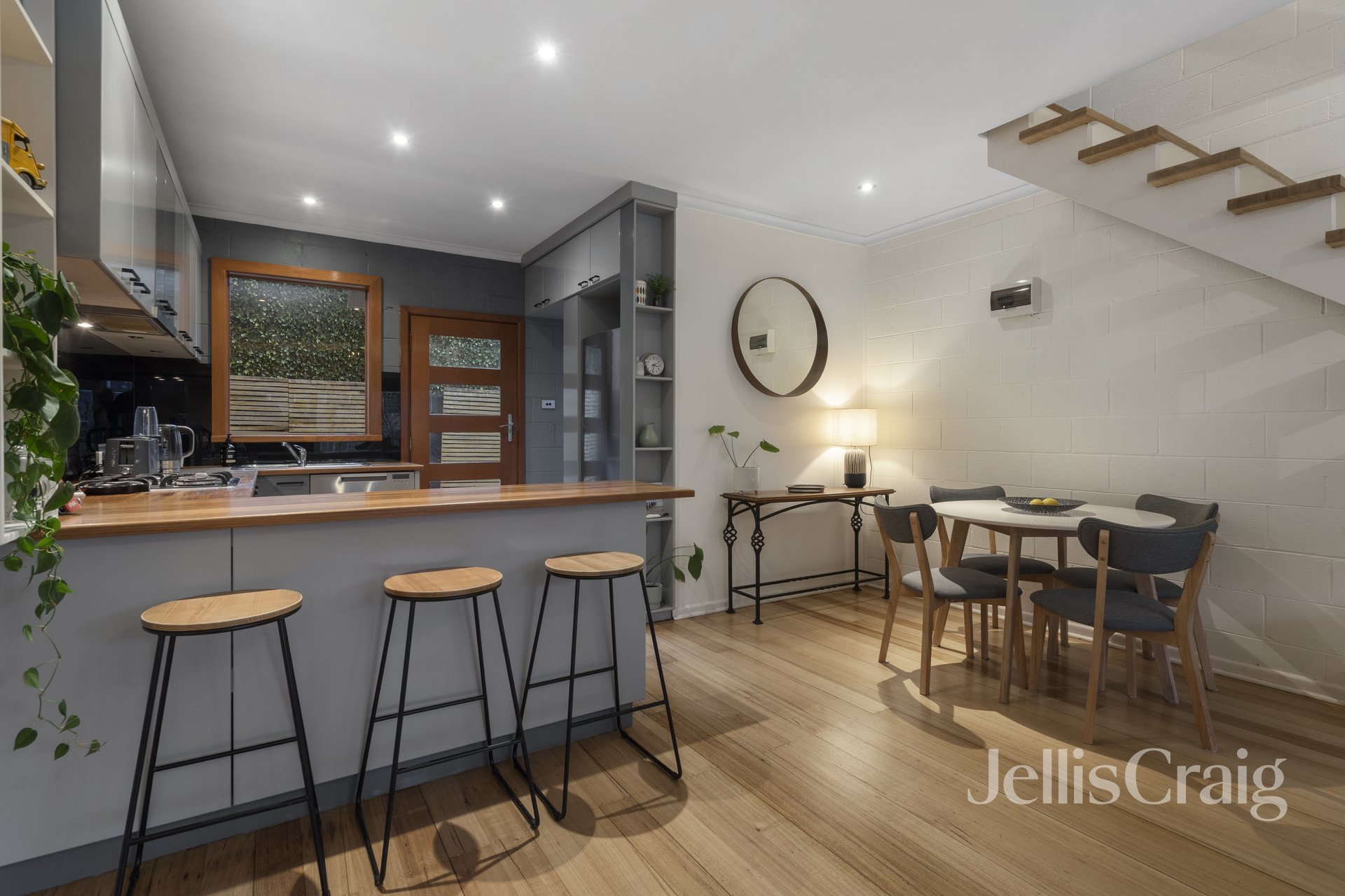 3/37 Sandford Street, Highett image 3