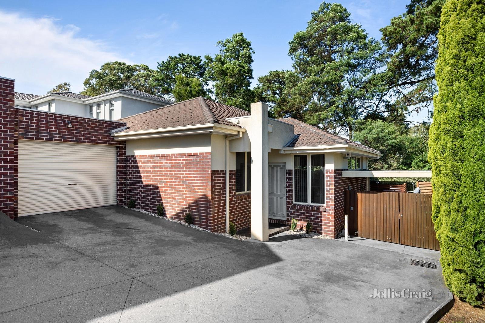 3/38 Boronia Grove, Doncaster East image 1