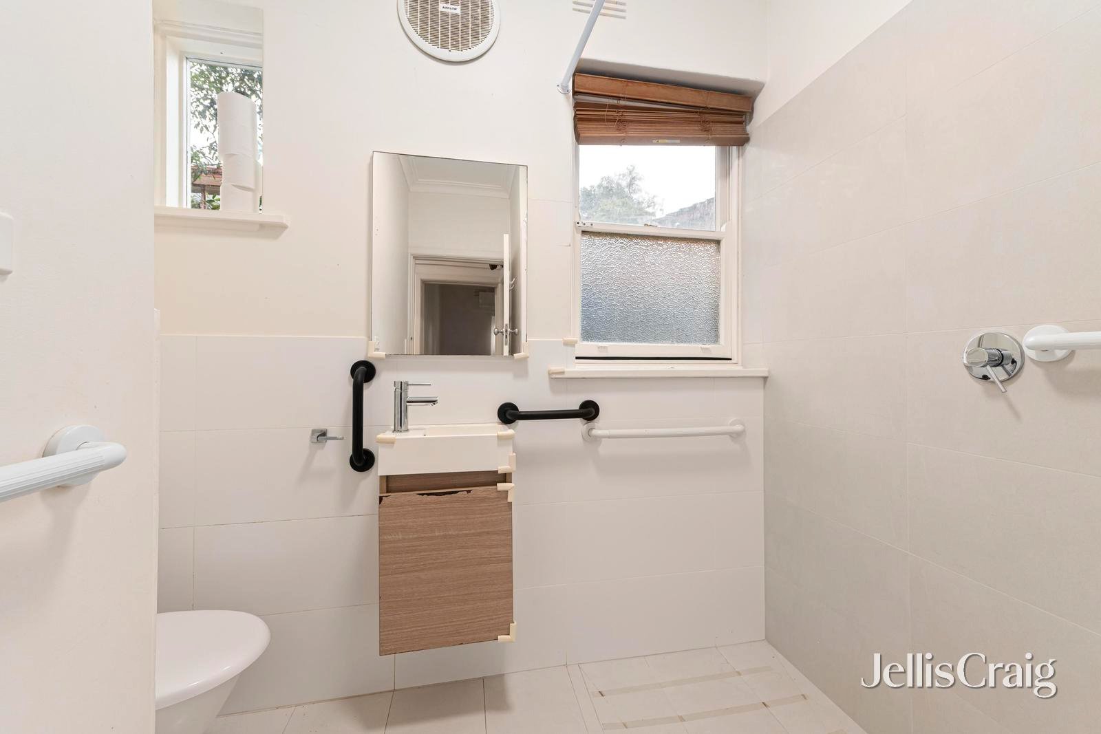 3/38 Florence Road, Surrey Hills image 6