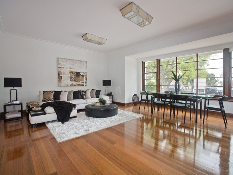 3/38 Geelong Road, Footscray image 2