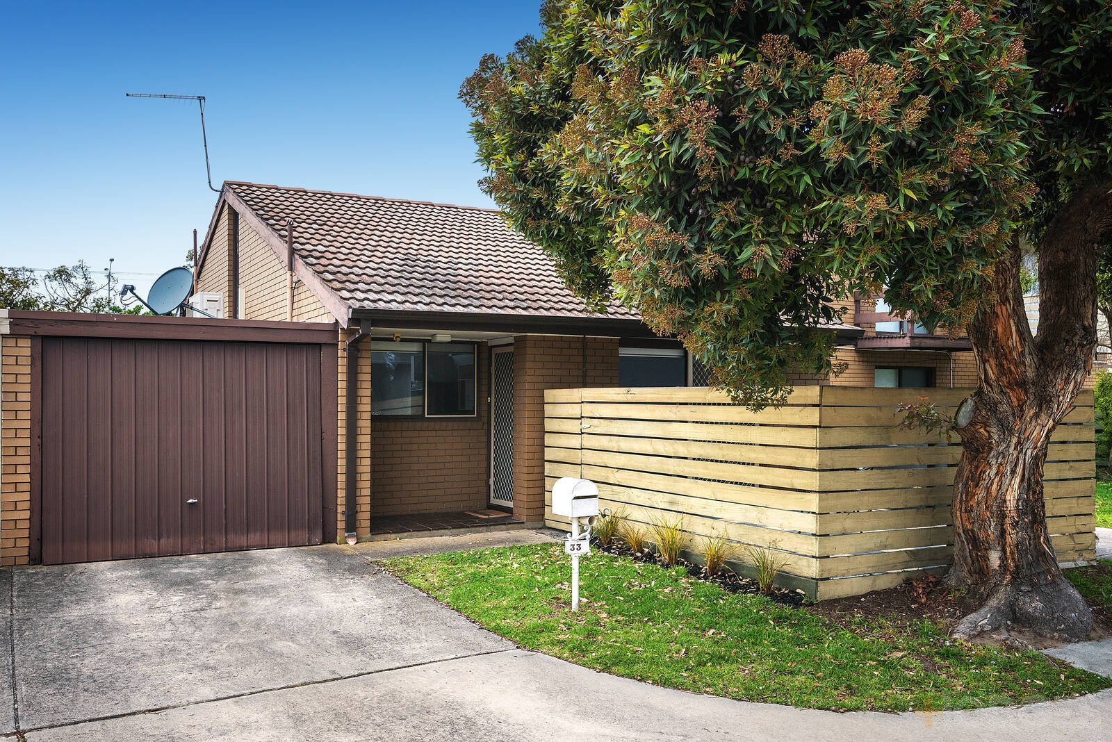 33 / 8 Hannah Street Seaford