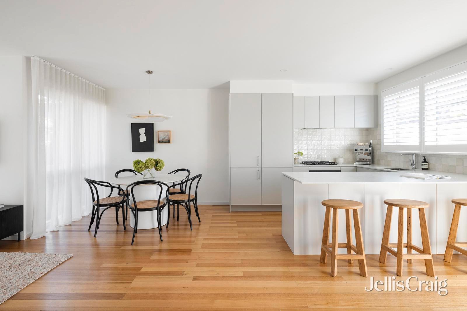 3/381 Clarke Street, Northcote image 4