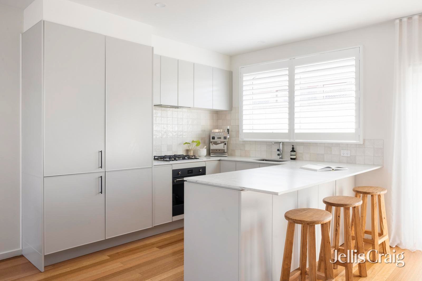 3/381 Clarke Street, Northcote image 7