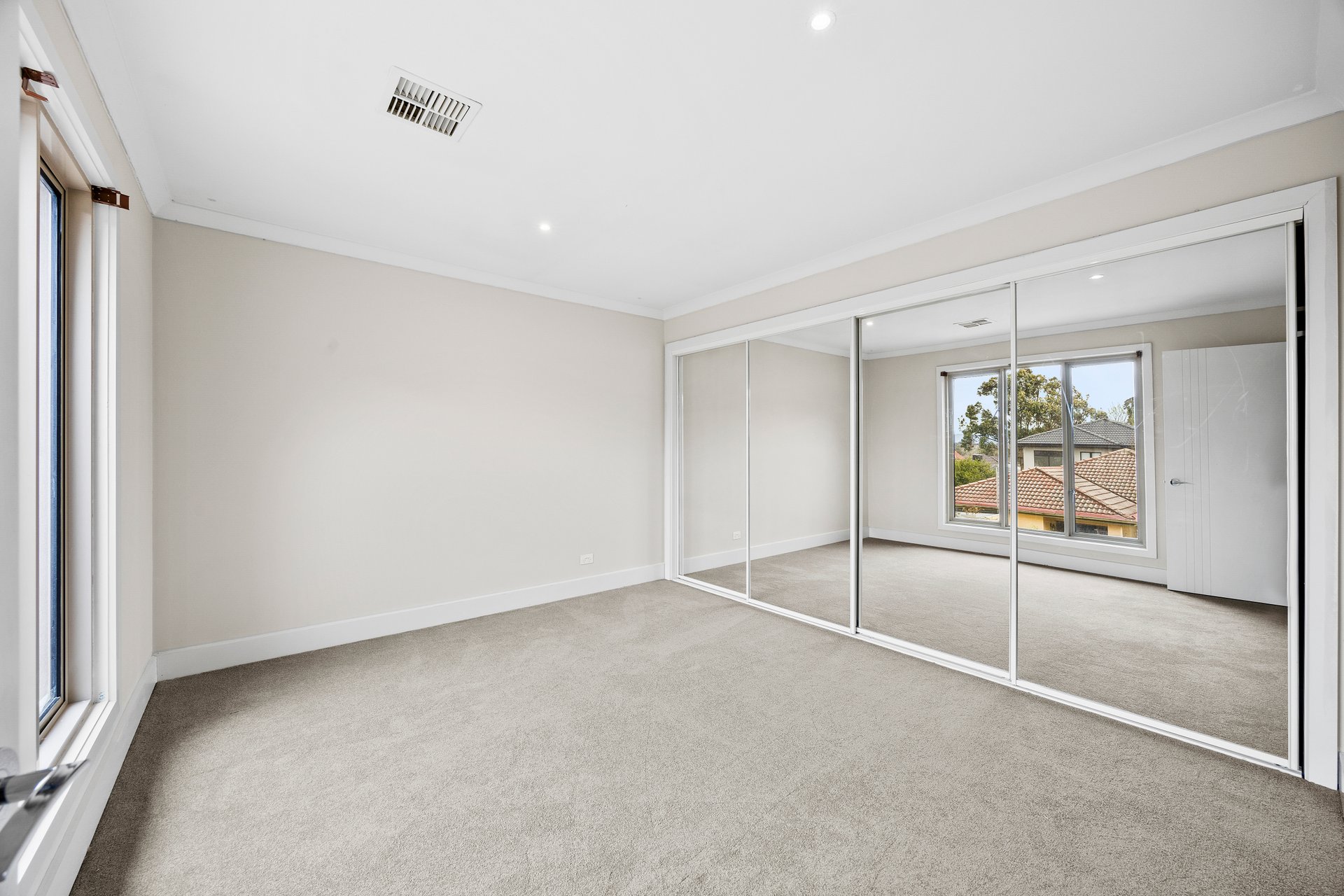 3/384 Belmore Road, Mont Albert North image 6