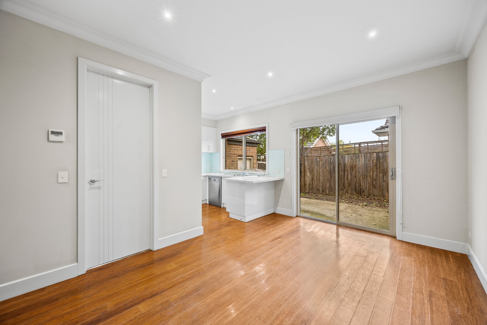3/384 Belmore Road, Mont Albert North image 5