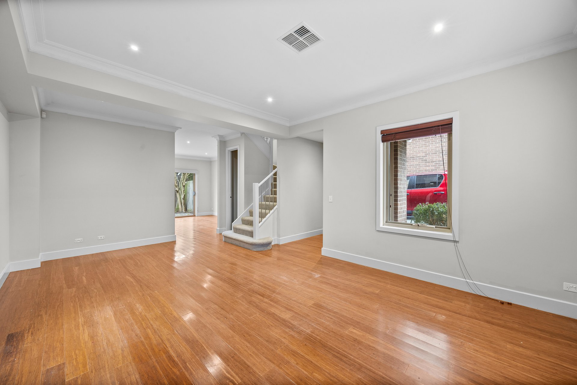 3/384 Belmore Road, Mont Albert North image 2