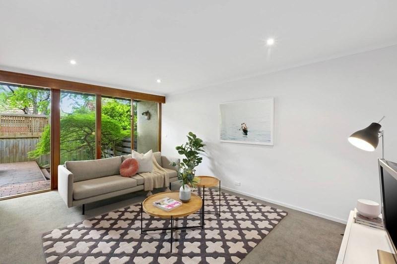 3/385 Barkers Road, Kew image 3