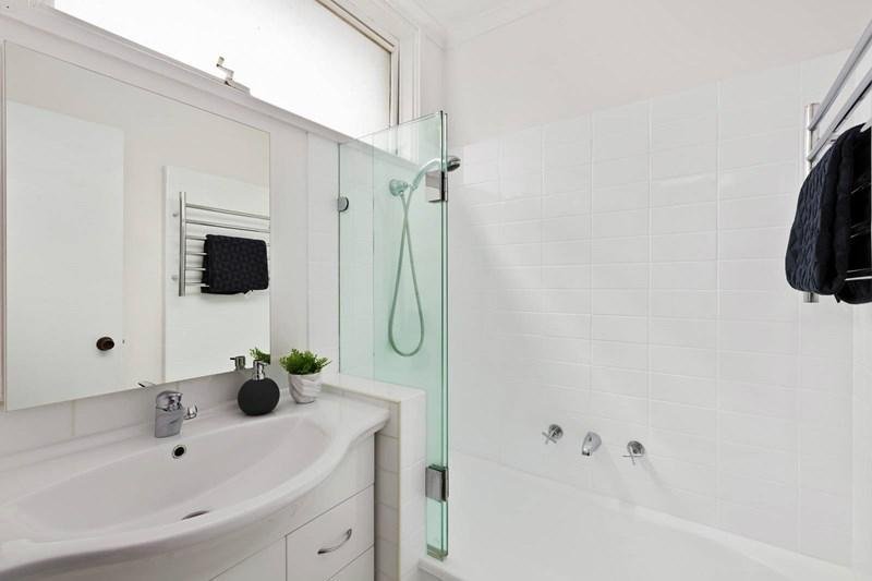 3/385 Barkers Road, Kew image 5