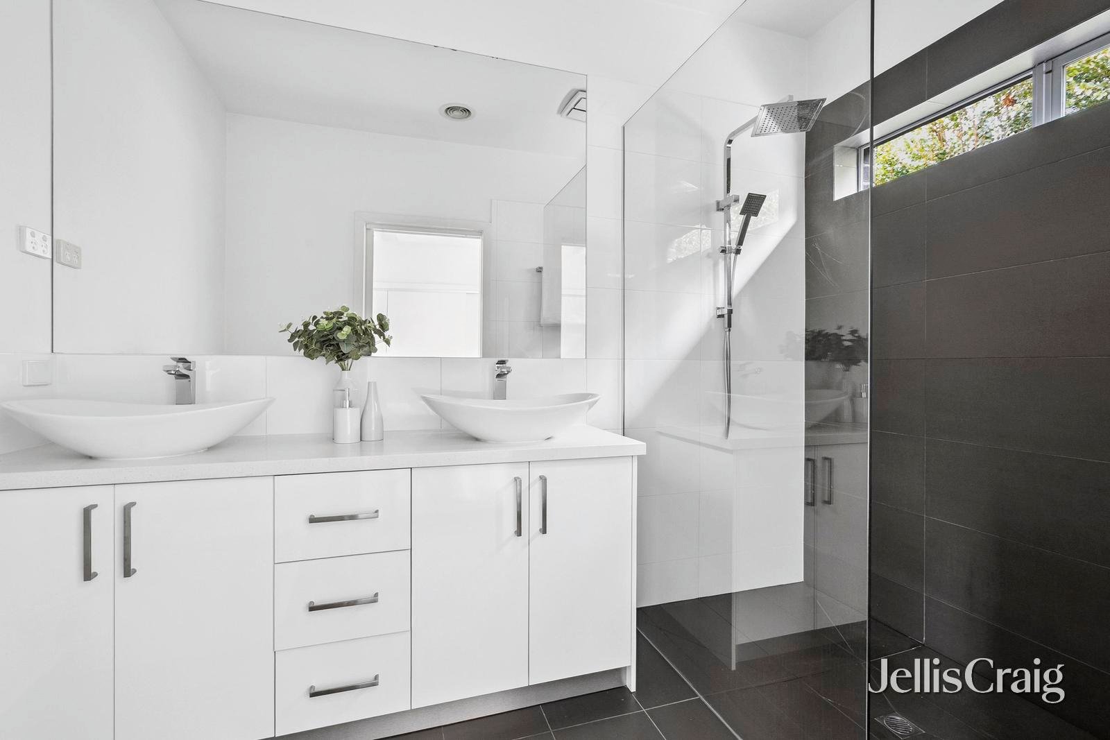 3/39 Clarence Street, Geelong West image 7