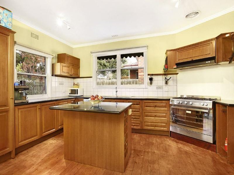 339 Elgar Road, Surrey Hills image 4