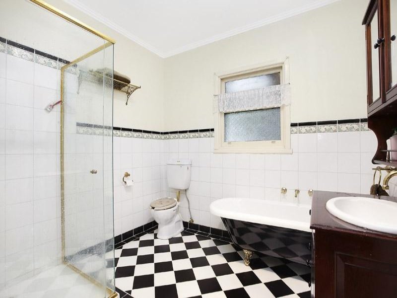 339 Elgar Road, Surrey Hills image 6