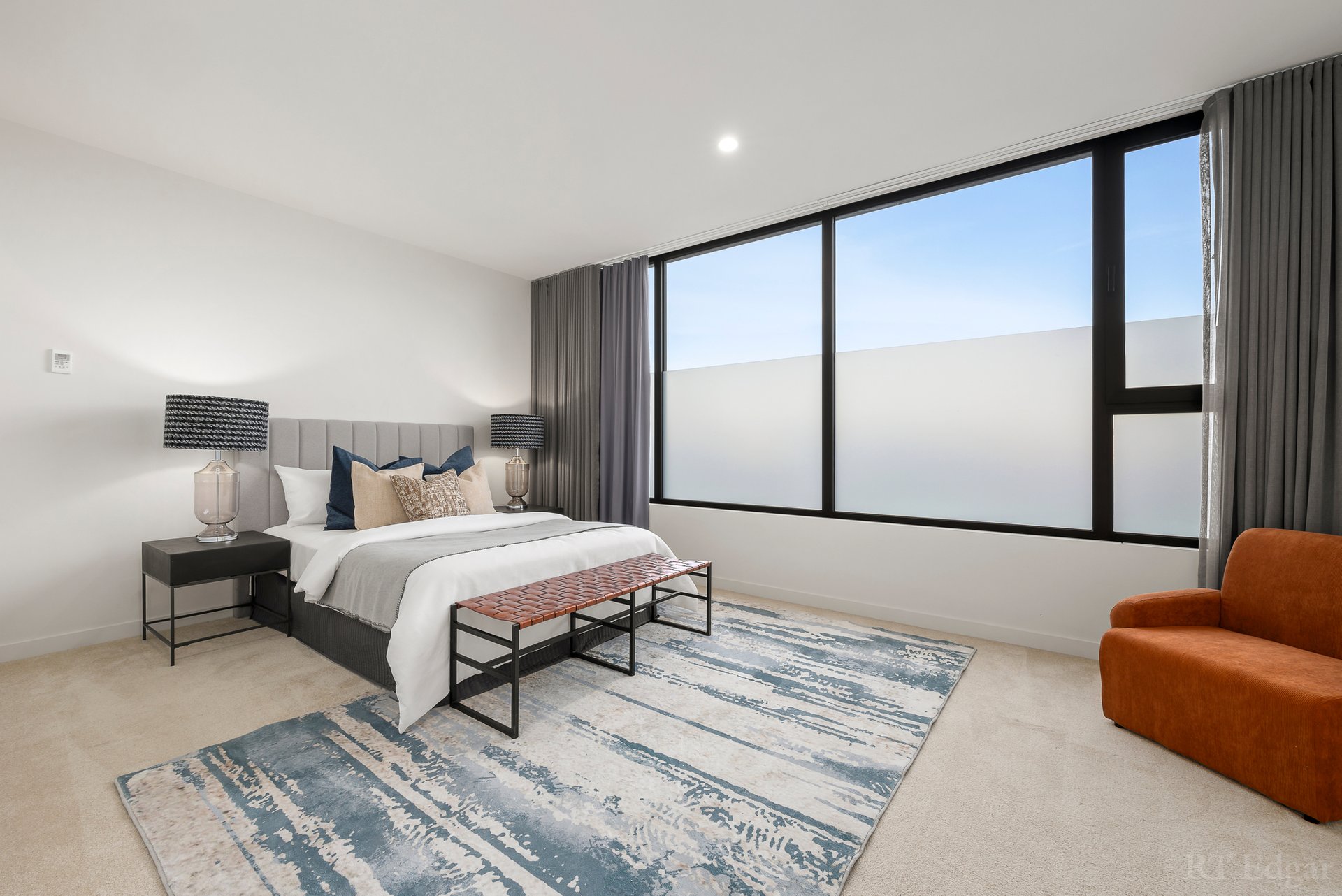 Property Gallery Thumbnail 7