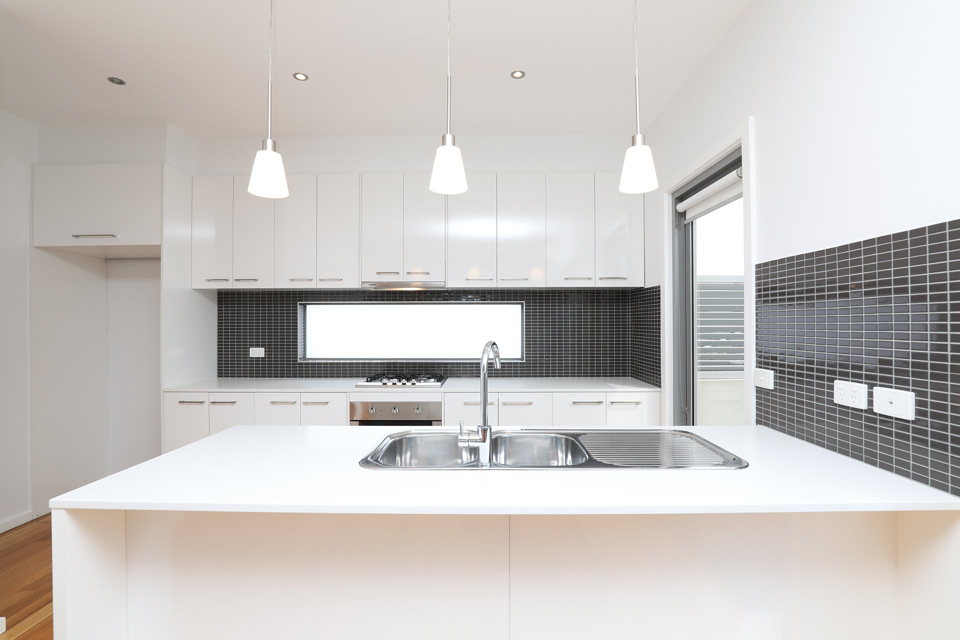 3/39 Middle Road, Maribyrnong image 2