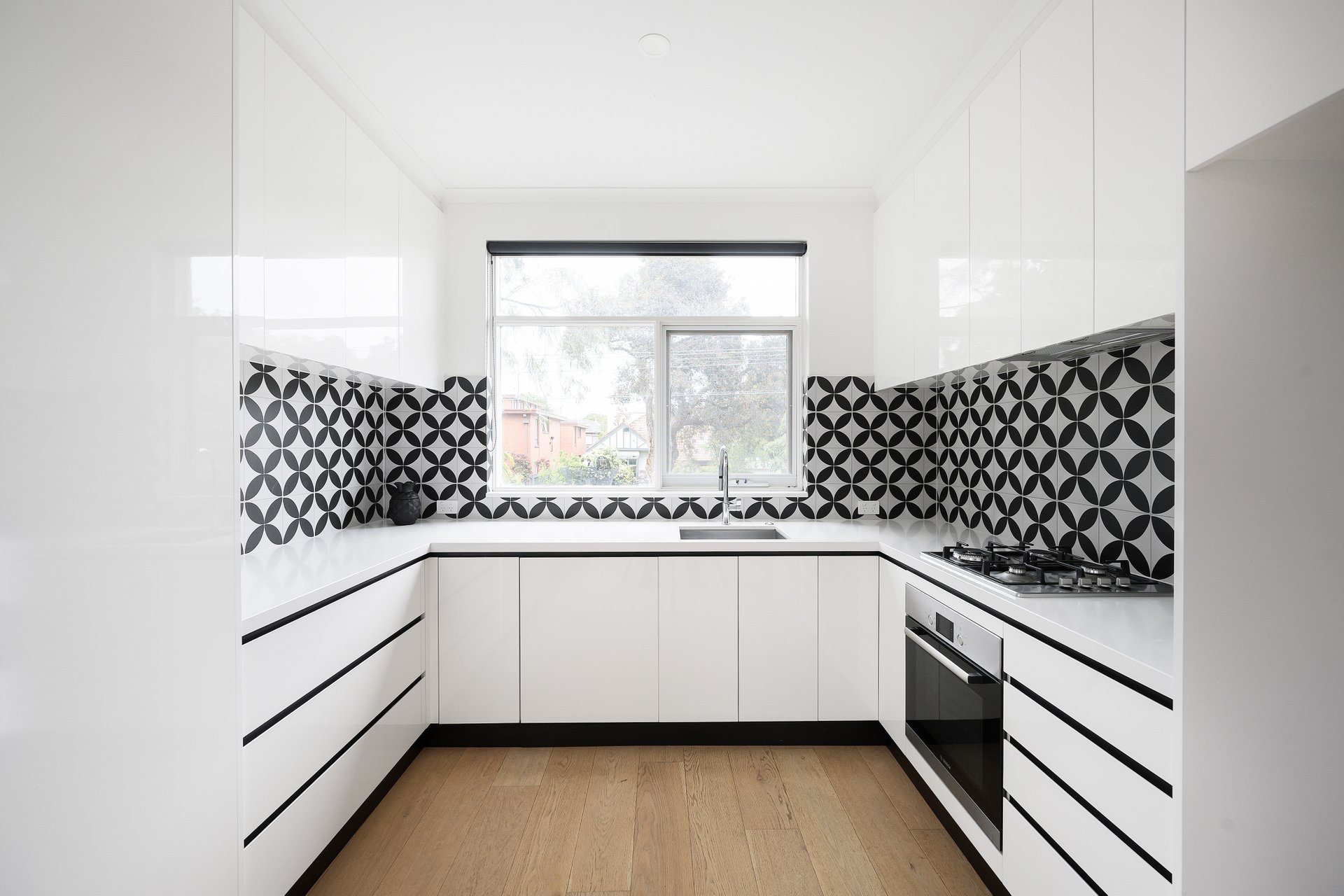 Property Gallery Thumbnail 3