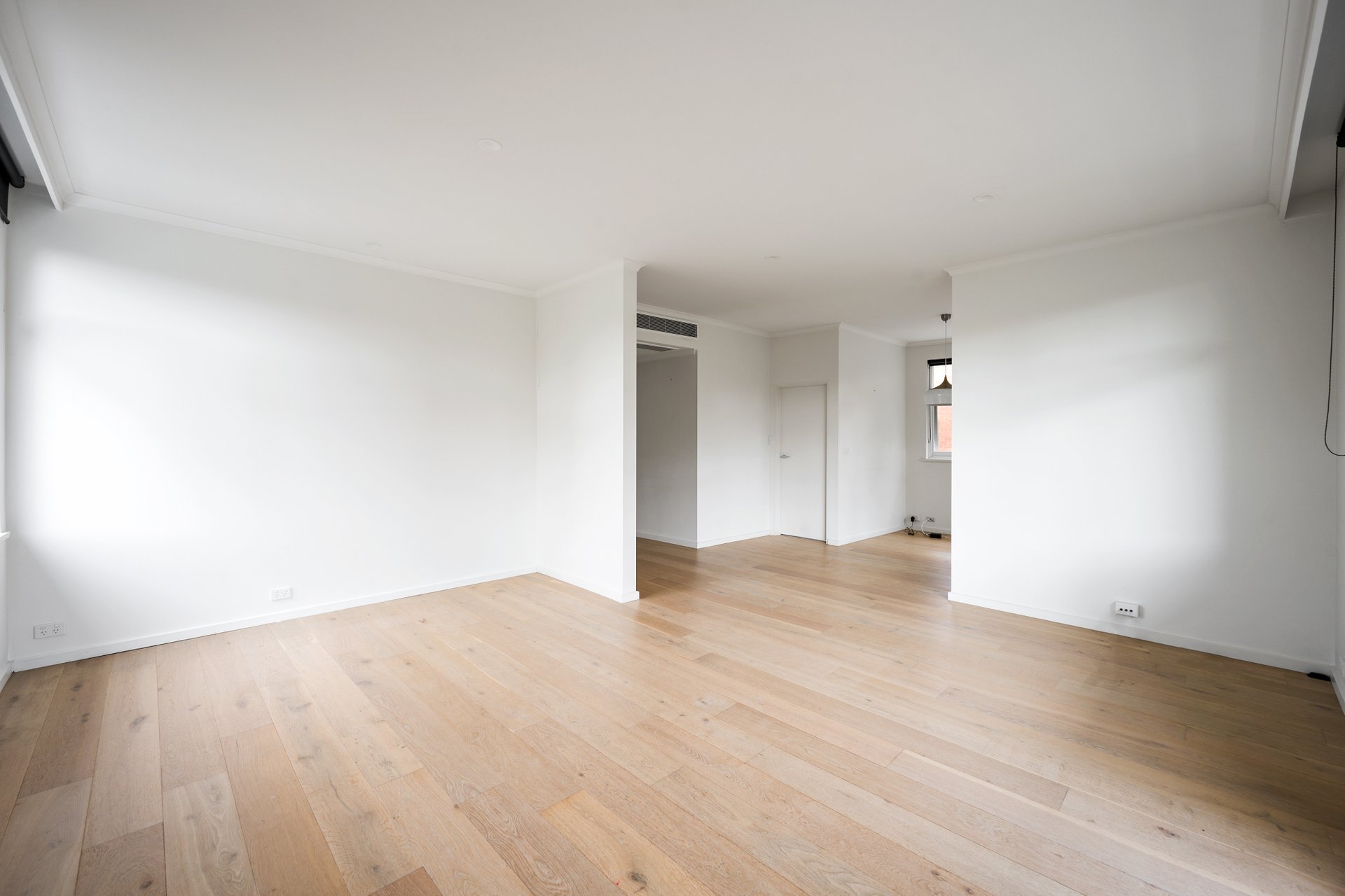 Property Gallery Thumbnail 4