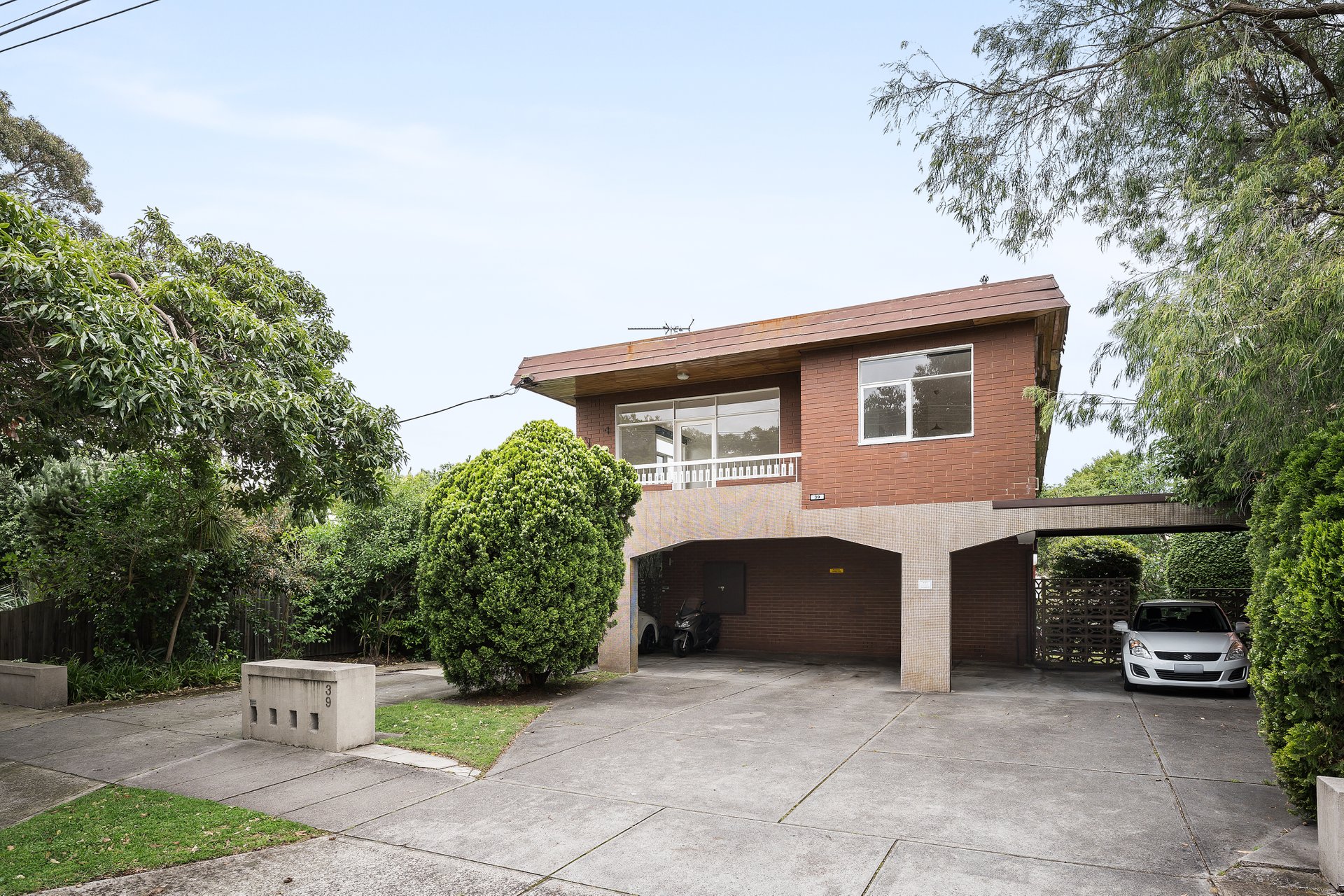 Property Gallery Thumbnail 10