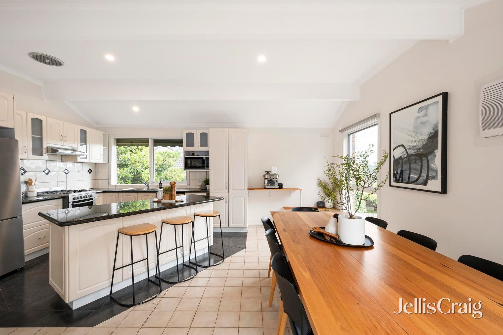 339 Warburton Highway, Wandin North image 4