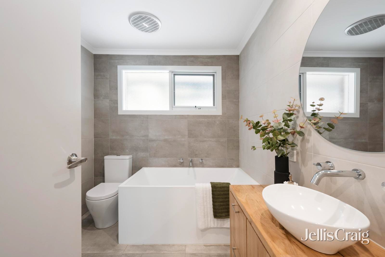 339 Warburton Highway, Wandin North image 14