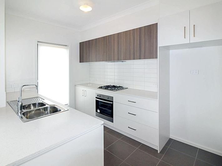 3/396 Autumn Street, Herne Hill image 5