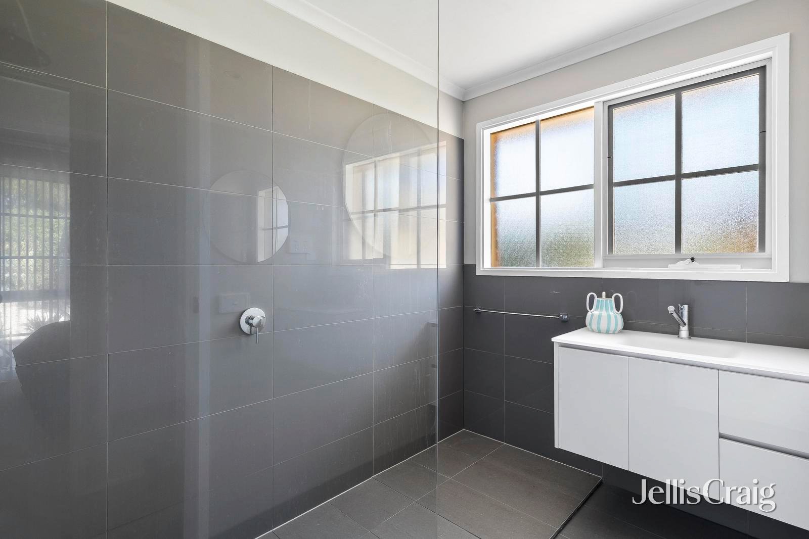 33/99 Bentons Road, Mornington image 6