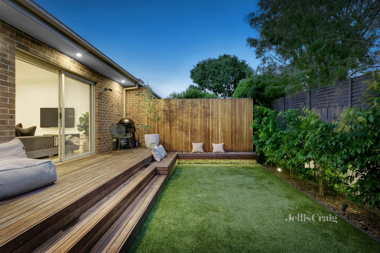 33A Waratah Street, Bentleigh East image 2