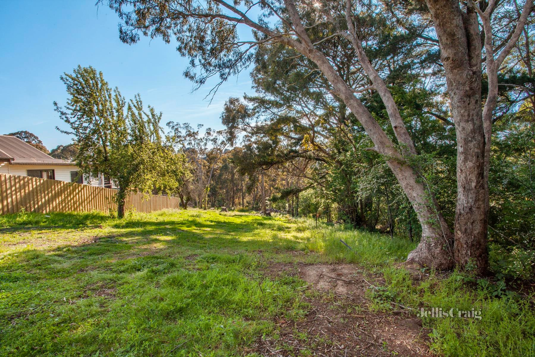 33A West Street, Daylesford image 2