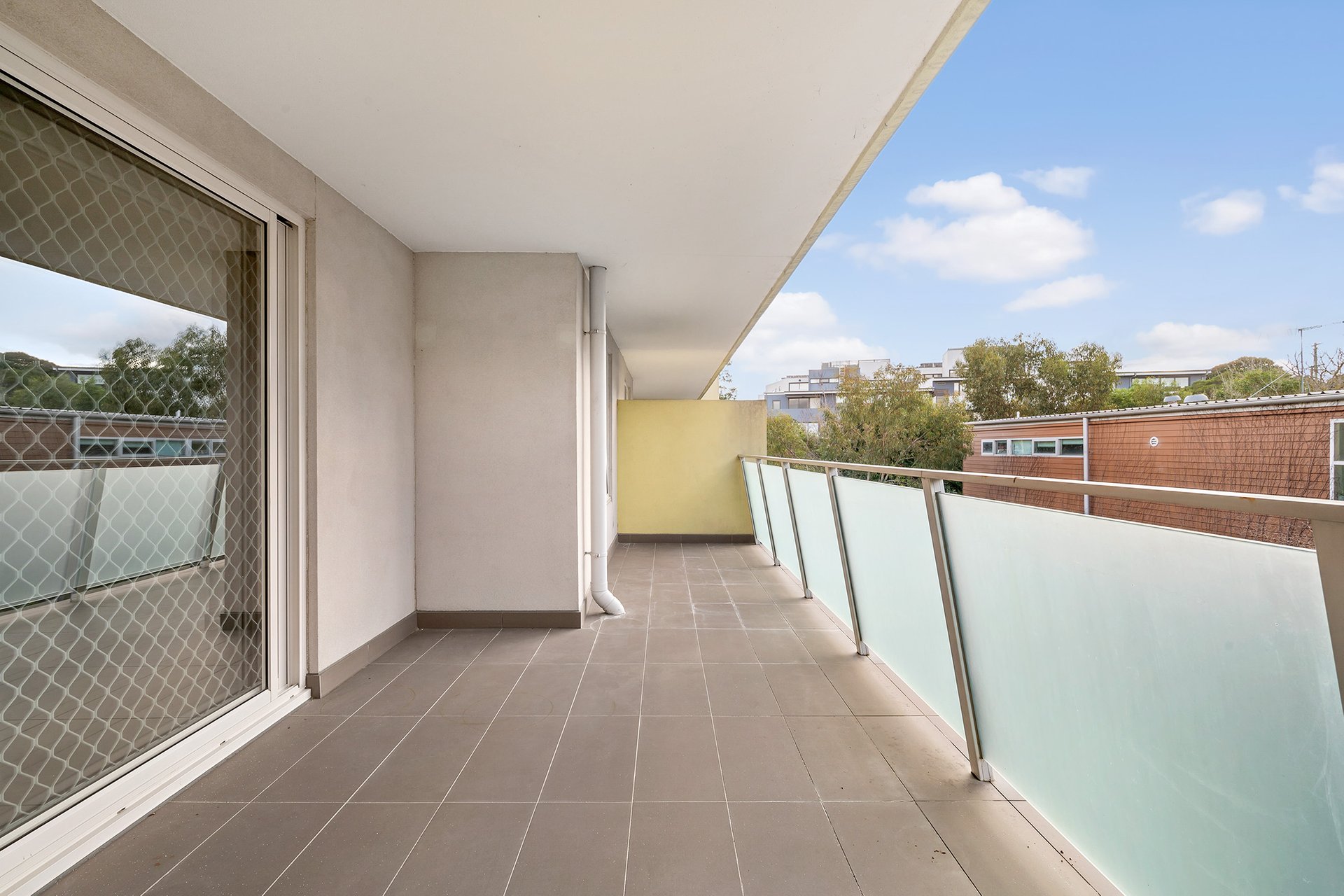Property Gallery Thumbnail 3