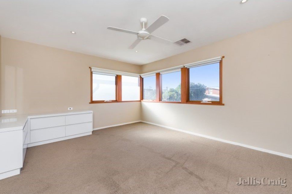 33B Hunter Street, Carnegie image 5